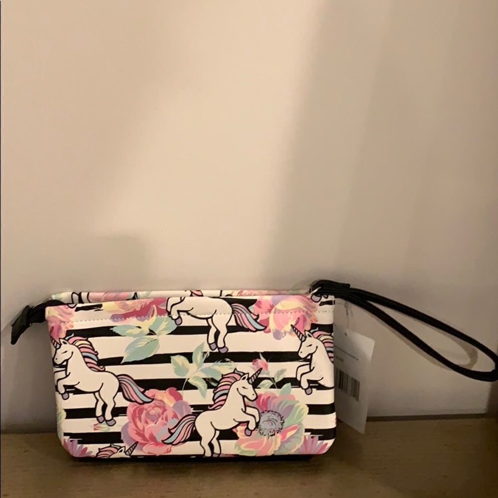 🎉last price 🎉Unicorn Wristlet zipper clutch - Picture 2 of 10